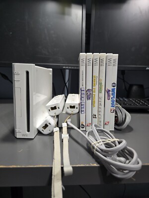 Tested See Desc. Nintendo Wii Lot With Games, Controllers