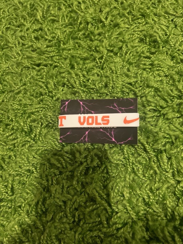 Tennessee NCAA Vols wristband/college Football Nike