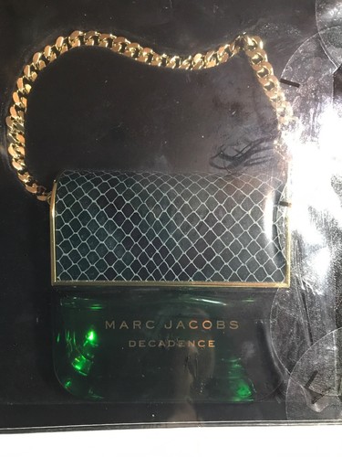 MARC JACOBS DIVINE DECADENCE 3 PEICE GIFT SET - 3.4 OZ EAU DE PARFUM for Women