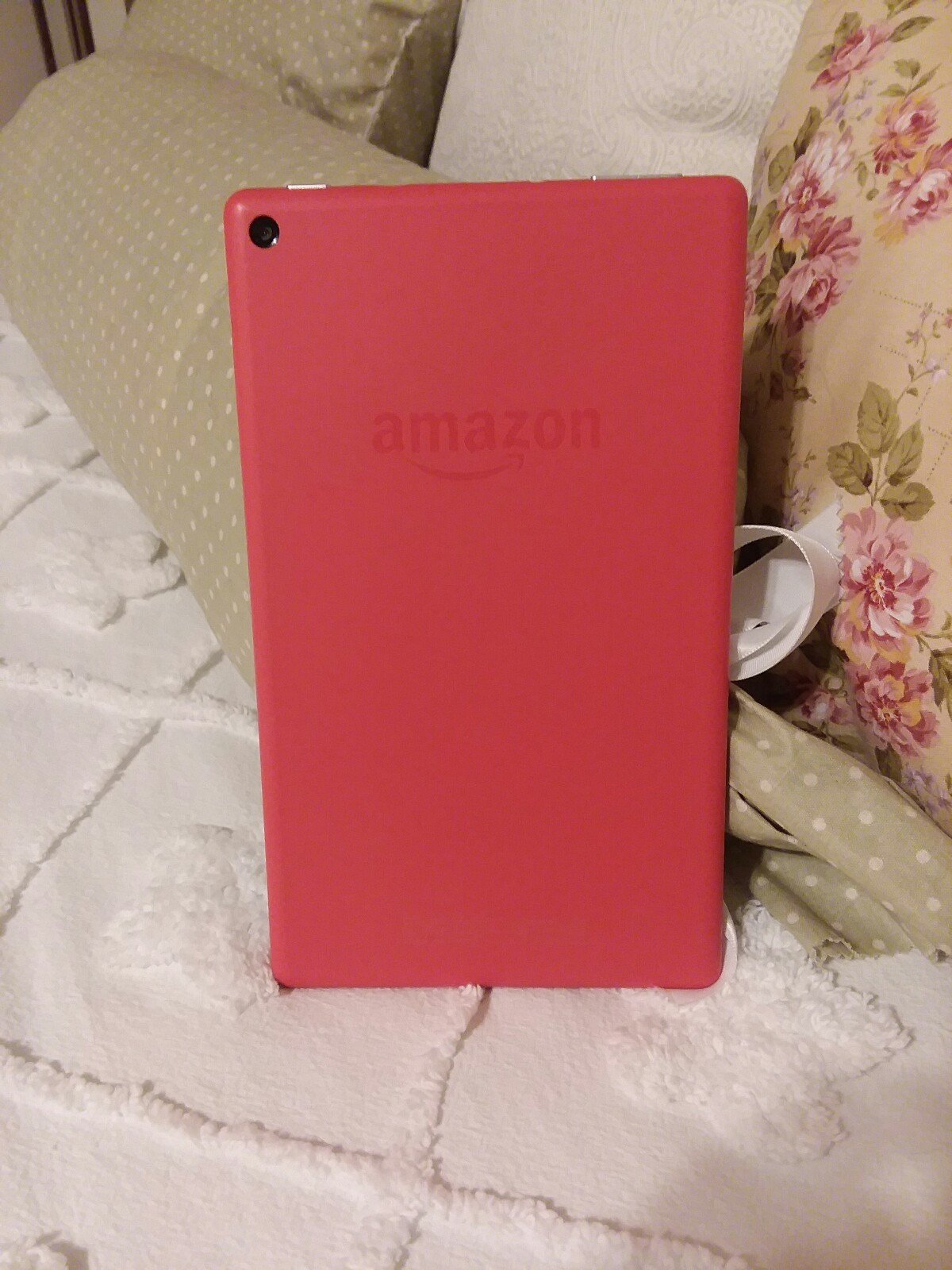 Amazon Fire HD 8 (7th Generation) 16GB, Wi-Fi, 8In - Punch Red