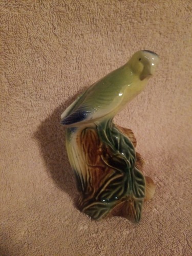 VINTAGE BIRD FIGURINE MADE IN BRAZIL TROPICAL PARROT PARAKEET STATUE