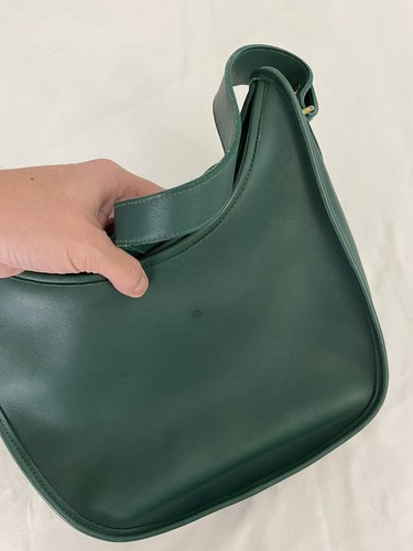 Vintage Coach  9920 Leather Becket Zip Shoulder Bag Green