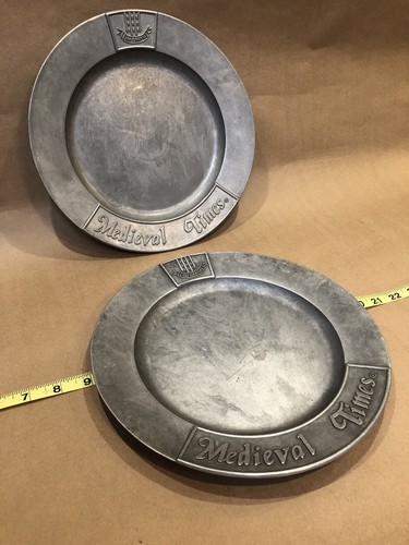 Medieval Times Metal Dinner Plate (2 Plates)