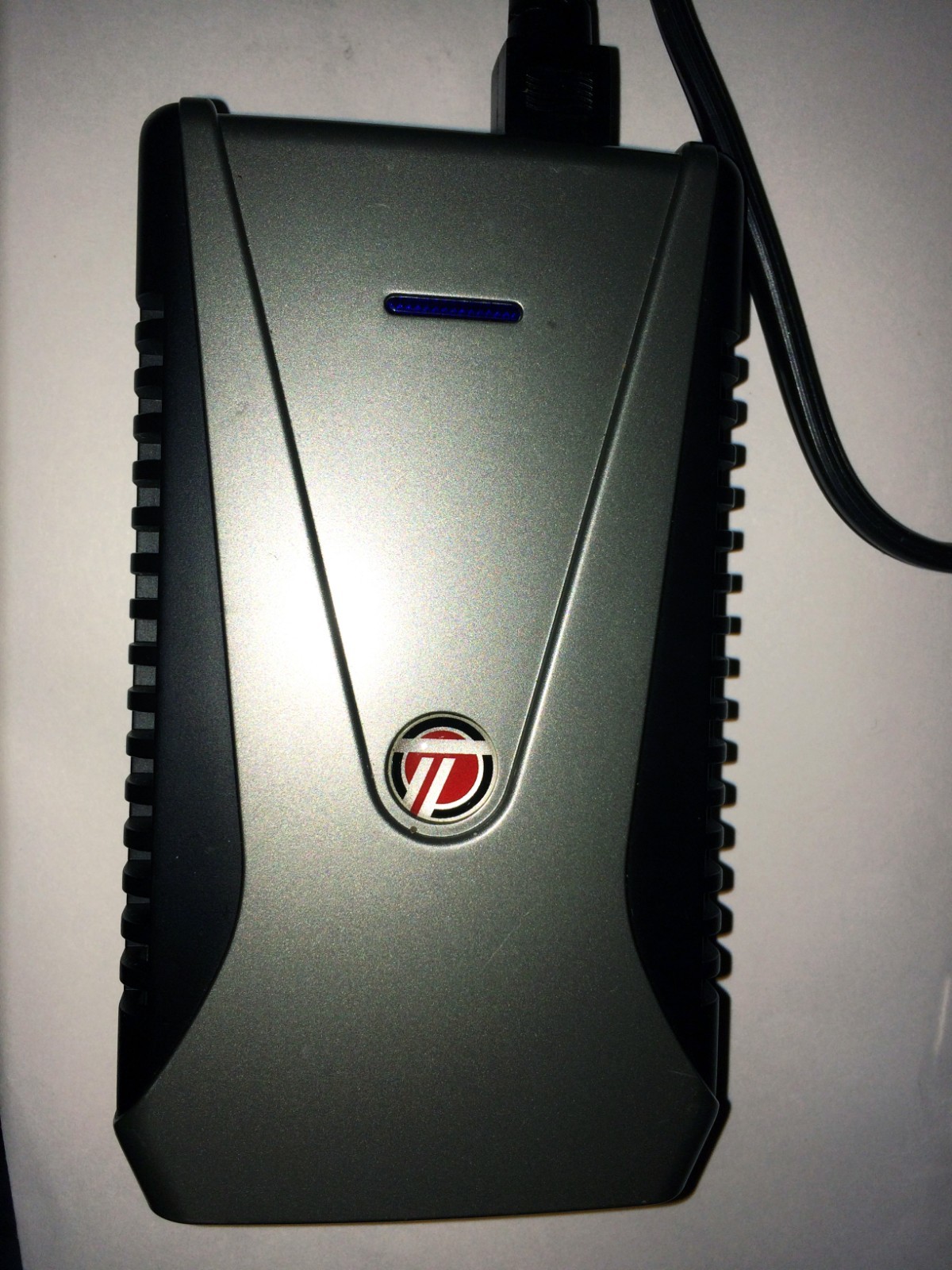 Targus APV10US1 DC-to-AC Slim-Line Power Inverter