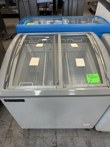 Master-Bilt Chest Freezer