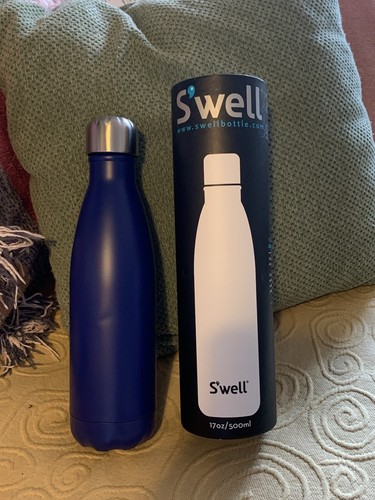 Swell Insulated Stainless Steel Water Bottle 17 oz  Electric Eel Blue. New!!!