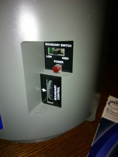 PetSafe IF100 Wireless Pet Containment System with collar and extra batteried