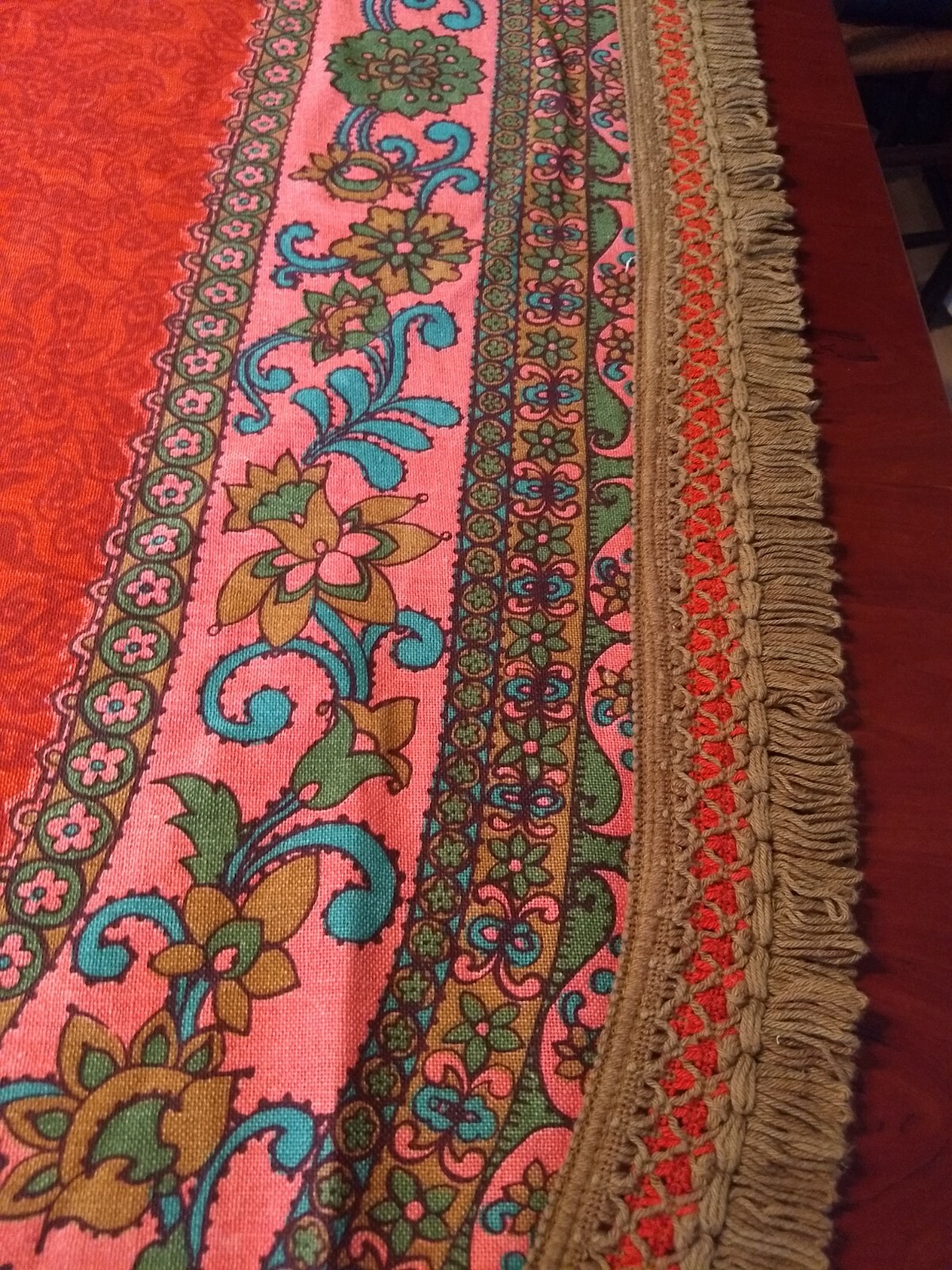 Vintage 1960s /70s Bedspread Coverlet Twin 80