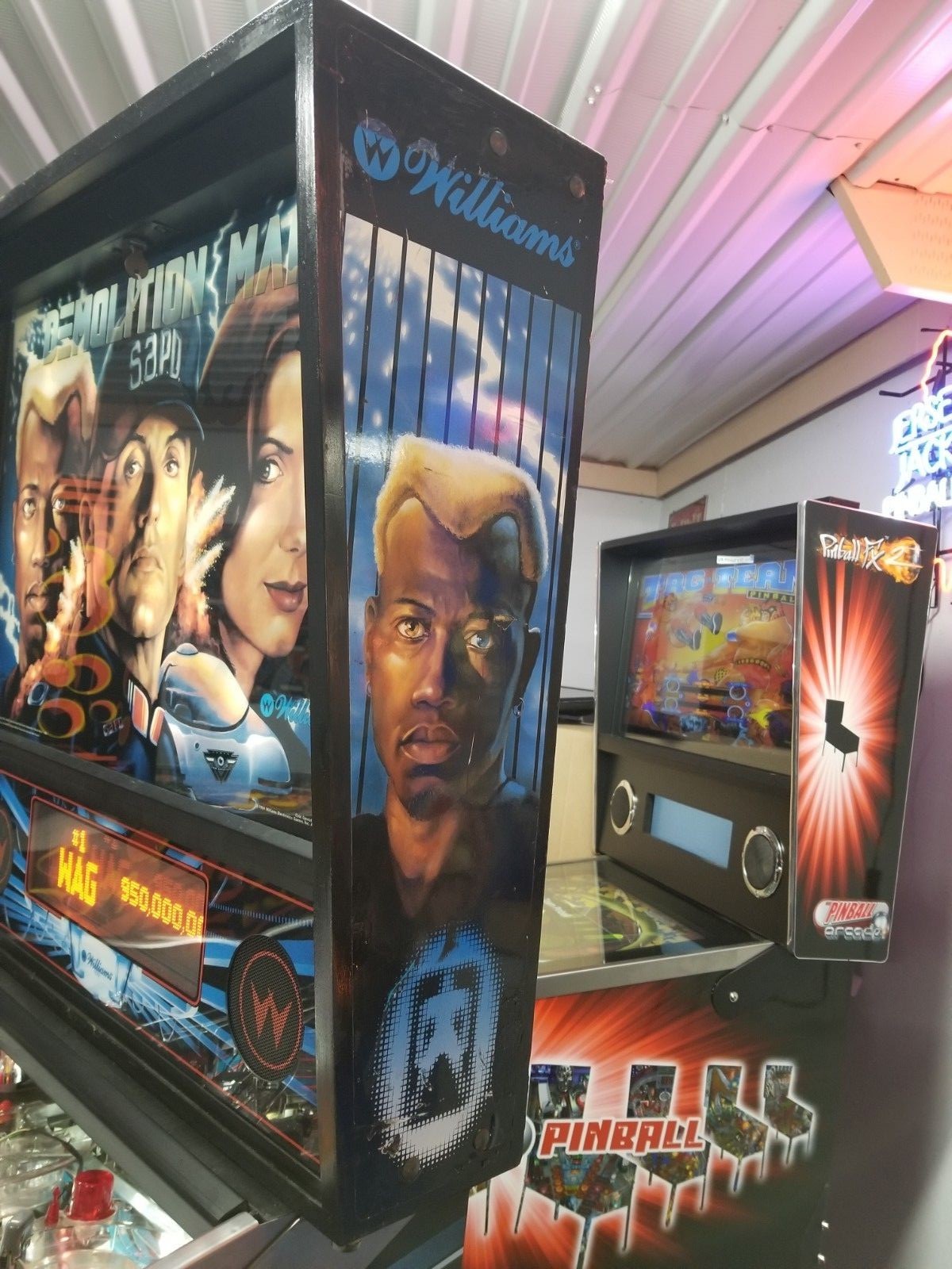 1994 Williams Demolition Man Pinball Machine!