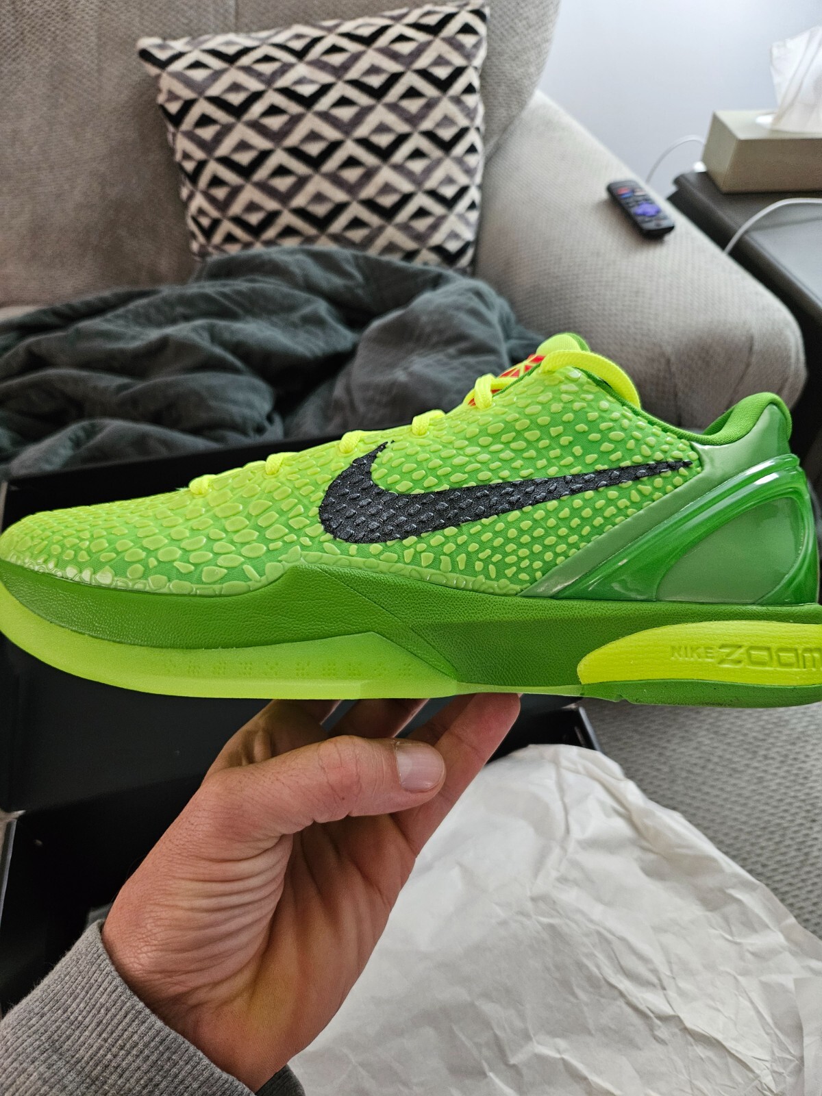 Nike Zoom Kobe 6 Protro Low “Grinch” CW2190-300 US Size 13 Nike Zoom Kobe 6 Protro Low “Grinch” CW2190-300 US Size 13