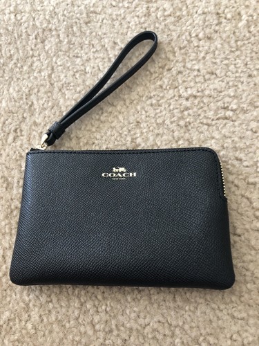 NWT Coach Crossgrain Leather Corner Zip Wristlet F58032 Black