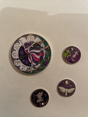 Geocoin Club Dec 2016 Unactivated  Geocoin + matching Pathtag + Bonus Pathtags!