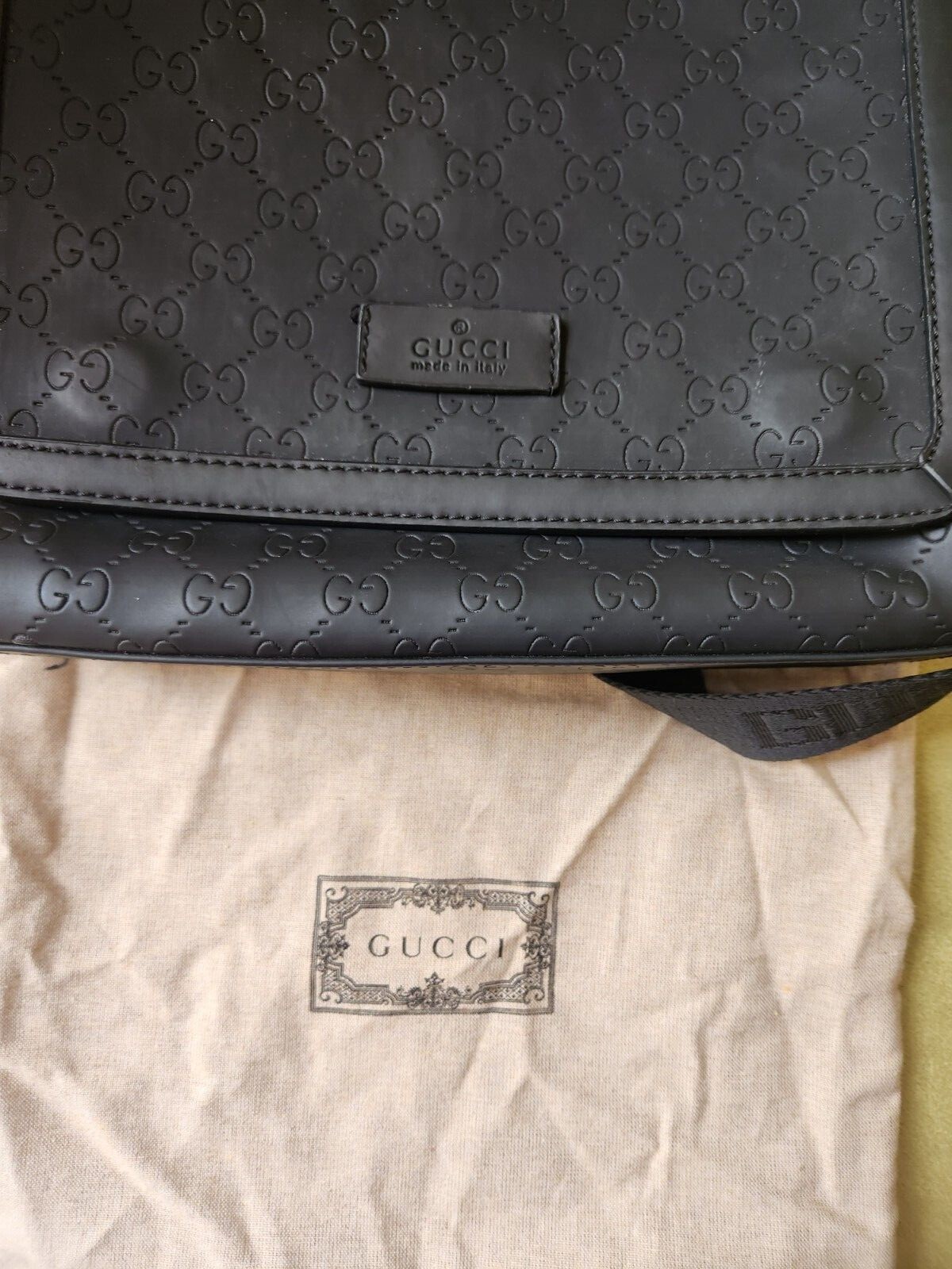 Gucci Shoulder Bag GG Logo Pattern Leather Black Crossbody Gucci Shoulder Bag GG Logo Pattern Leather Black Crossbody