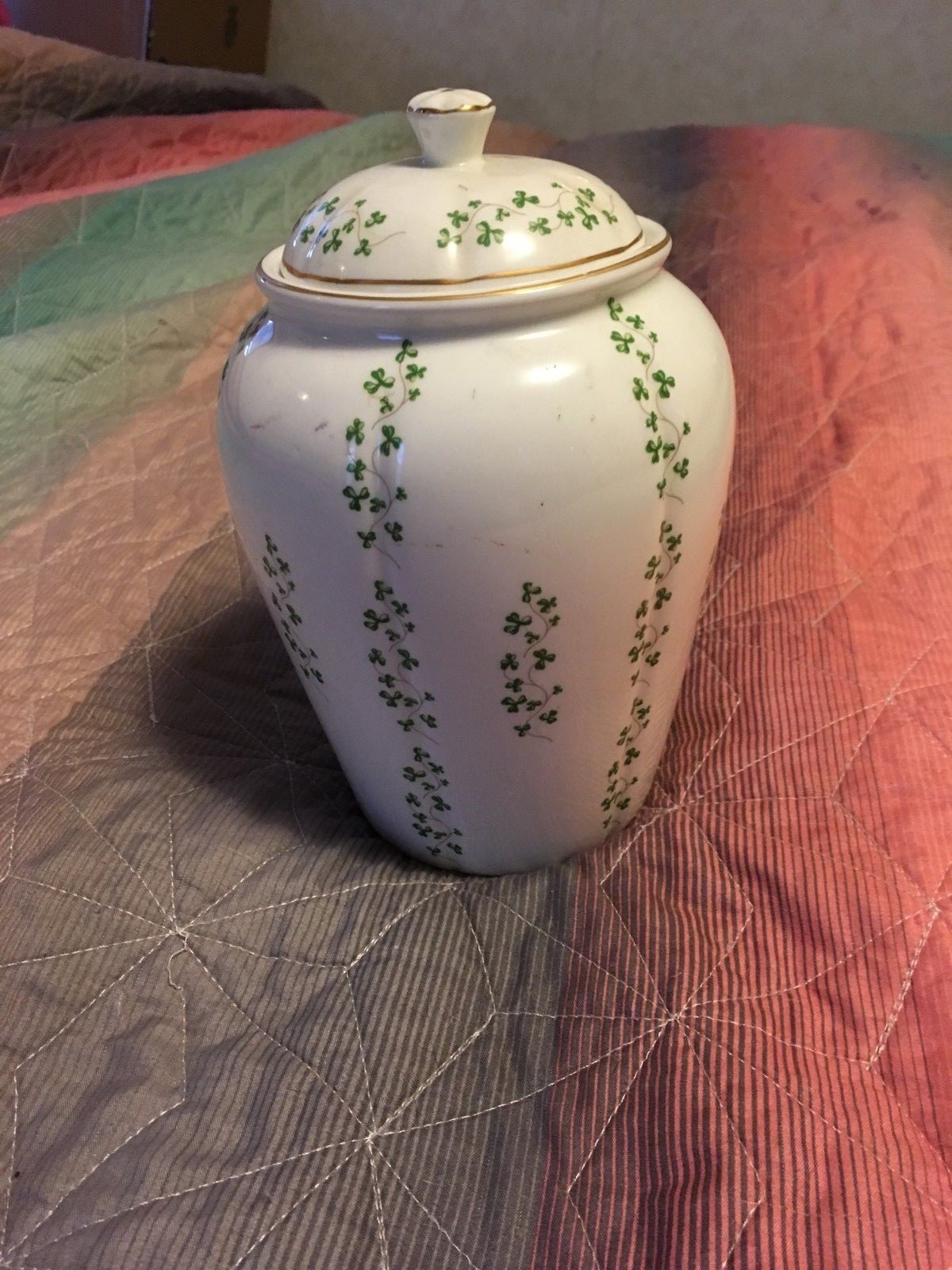 ROYAL TARA HALL FINE BONE CHINA SHAMROCK IRISH CELTIC HARP GINGER JAR  IRELAND