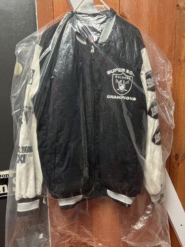 Vintage G-III Vegas Oakland Raiders NFL Super Bowl Varsity Vintage G-III Vegas Oakland Raiders NFL Super Bowl Varsity