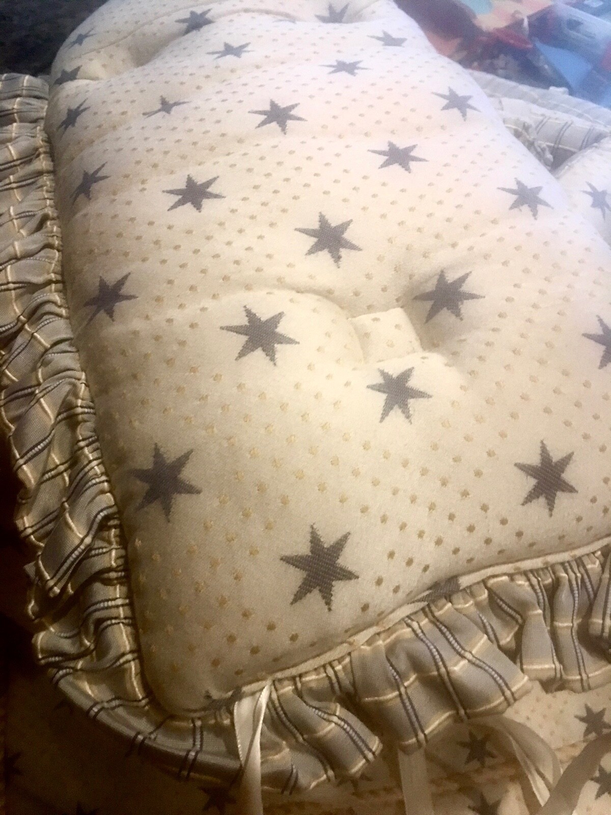 Baby comforter and bumper