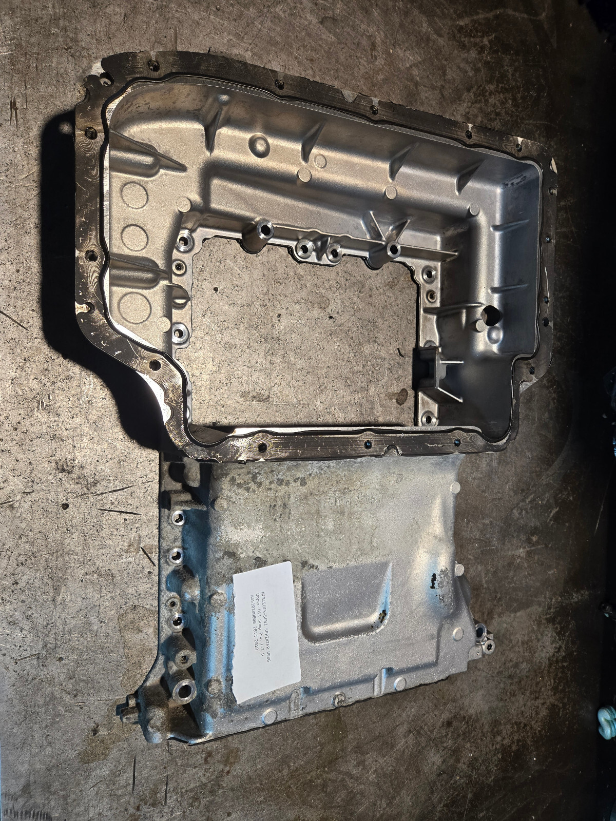 Mercedes Sprinter W906 Oil Pan Top A6510140800 - Picture 1 of 14