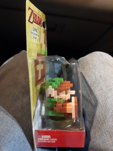 Lightly Damaged Nintendo Amiibo Link The Legend of Zelda 8 Bit  Switch WiiU 3DS