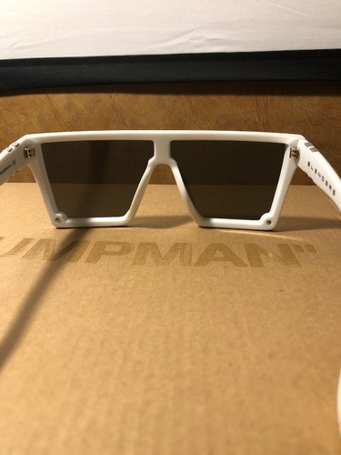 Blenders Eyewear Sunglasses Rolling Dice Polarized Original Package Hardly Worn