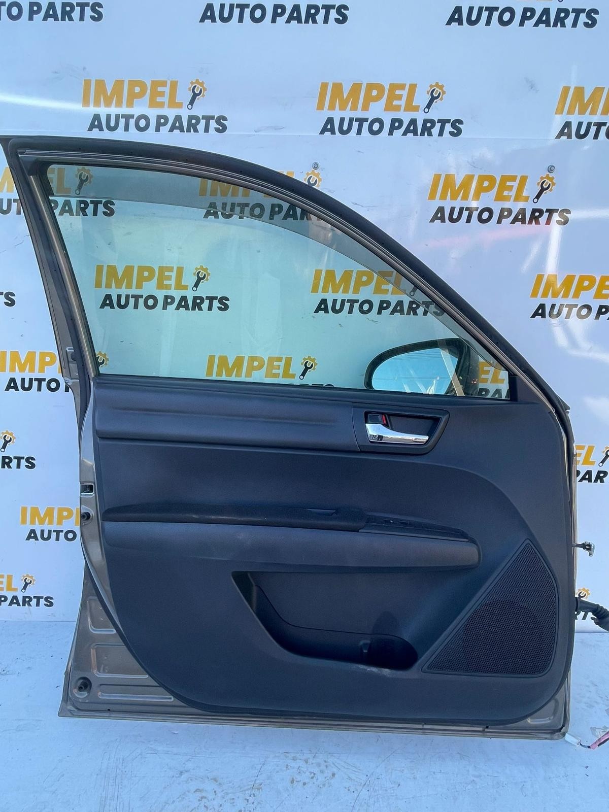 TOYOTA COROLLA 2015-2019 LEFT FRONT DOOR GREY WAGON/FIELDER - thumbnail 2