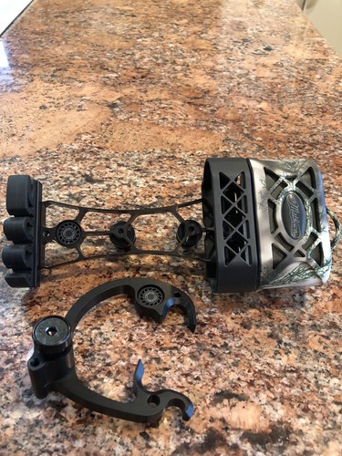 Mathews Arrow Web T Series Quiver Spider Claw 4 Arrow