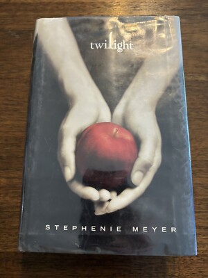 SIGNED Twilight By Stephenie Meyer 1st Edition First Printing 2005 HCDJ