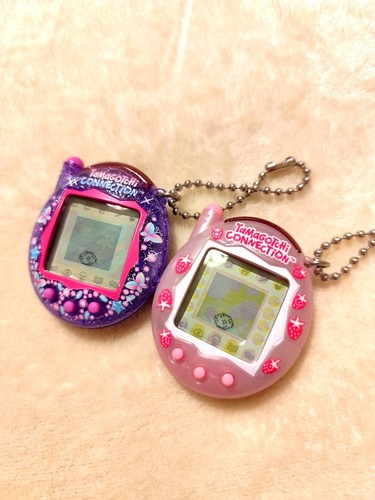 バンダイ TAMAGOTCHI CONNECT 20th Ver.2 Bandai Tamagotchi connection 20th anniversary Strawberry