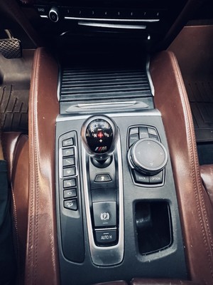 image 3 of interior