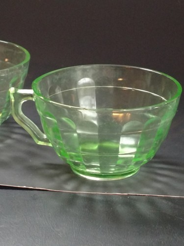 4 Vintage Green Vaseline Uranium Glass Cups Ribbed Block Design