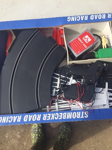 VINTAGE STROMBECKER INTERNATIONAL ROAD RACING SLOT CAR SET 9935 TRACK LOT 1960s