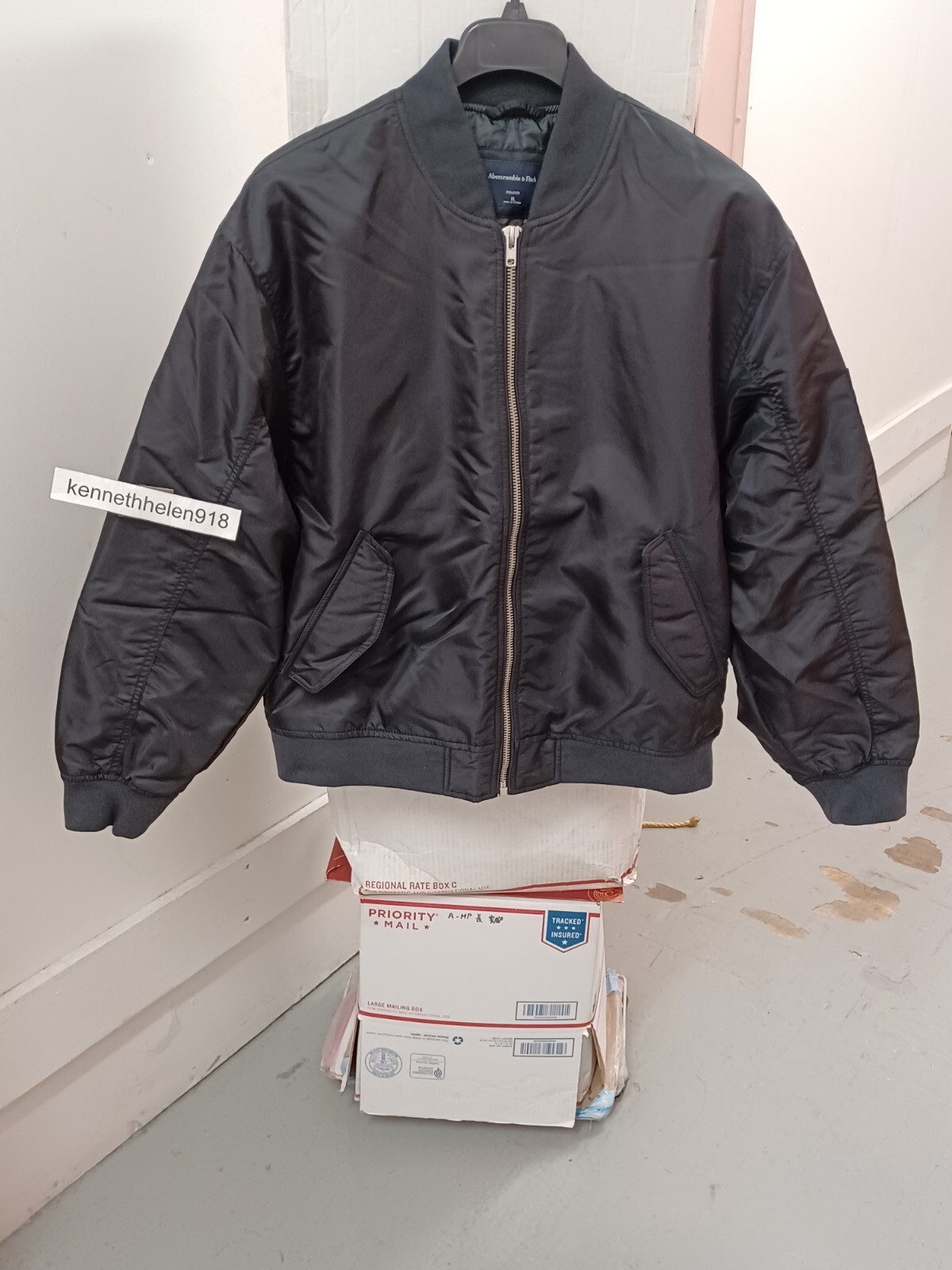 ABERCROMBIE 黒ジャケット フロントポケット付き ABERCROMBIE & FITCH ALL SEASON WEATHER WARRIOR JACKET COAT