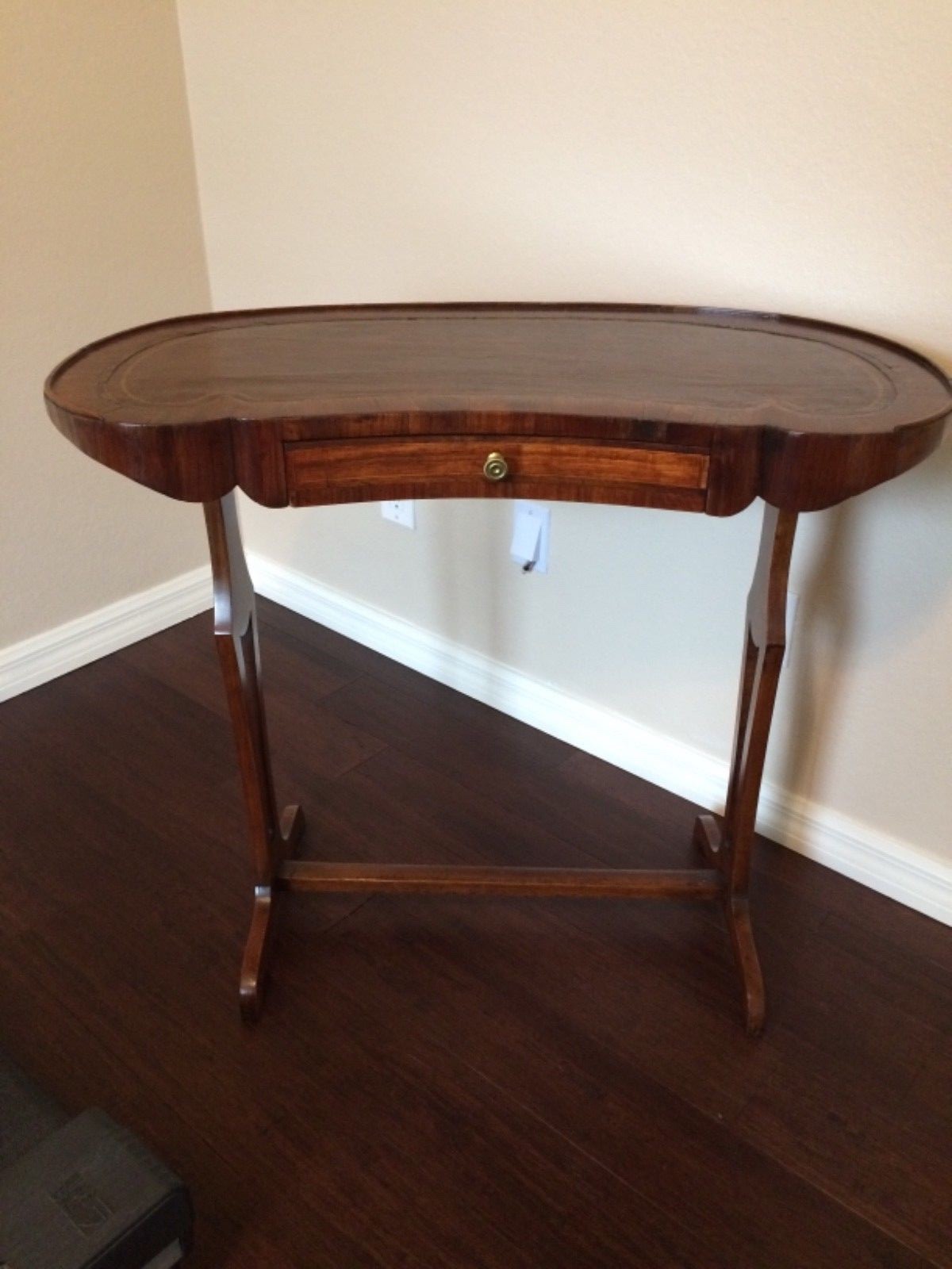 English George III Antique Lady’s Writing Table 18th Century