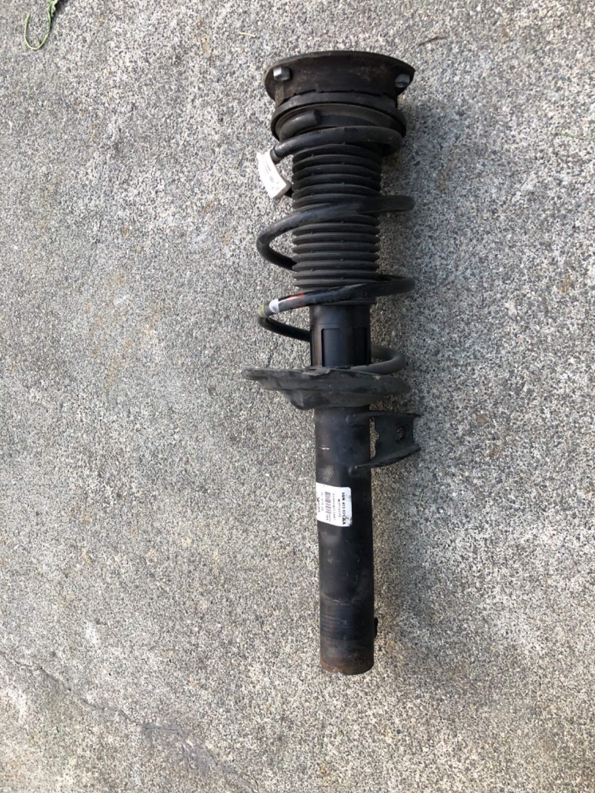 2019-2023 Volkswagen Jetta OEM Front Right Shock Strut Absorber 5QM 413 031 2019-2023 Volkswagen Jetta OEM Front Right Shock Strut Absorber 5QM 413 031