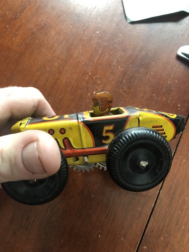MARX TIN RACE CAR - VINTAGE TIN RACER _ OLD _WINDUP -- MARX RED Racer  #5