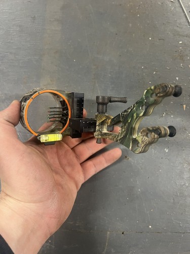 Cobra Camo Bow Sight .019 Pins 5 Pin Everything Works Great Tru Glo