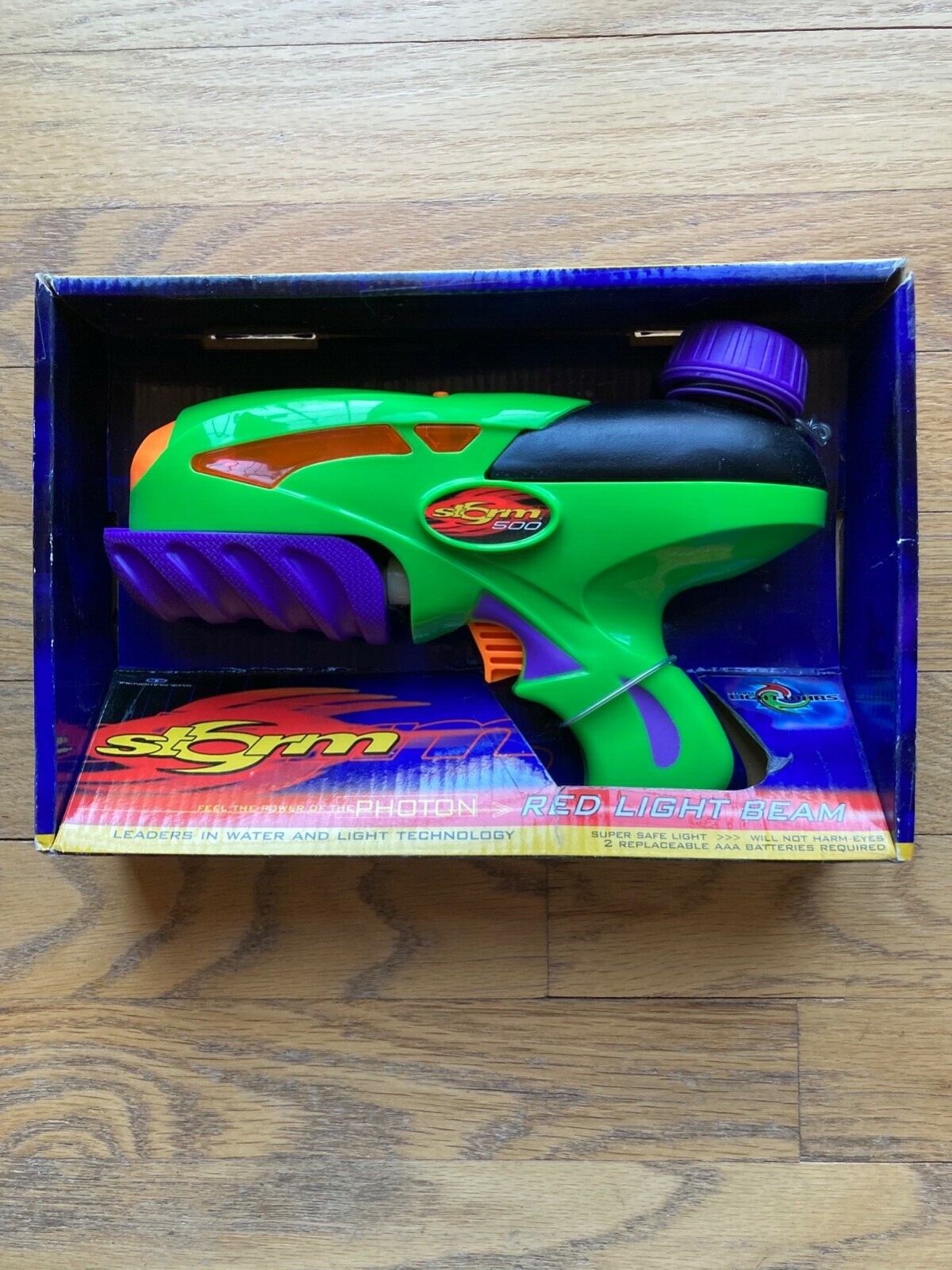 New Storm 500 Water Gun Photon Red Light Beam 2001