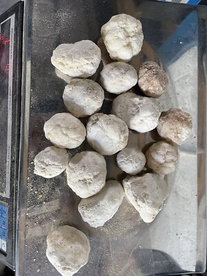 1x Kilo Of Small Unbroken DIY  Whole Geode,s Fairy Cave Break Your Own Geode A21