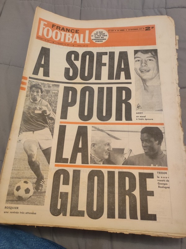 France Football 1339 Du 30 Novembre 1971