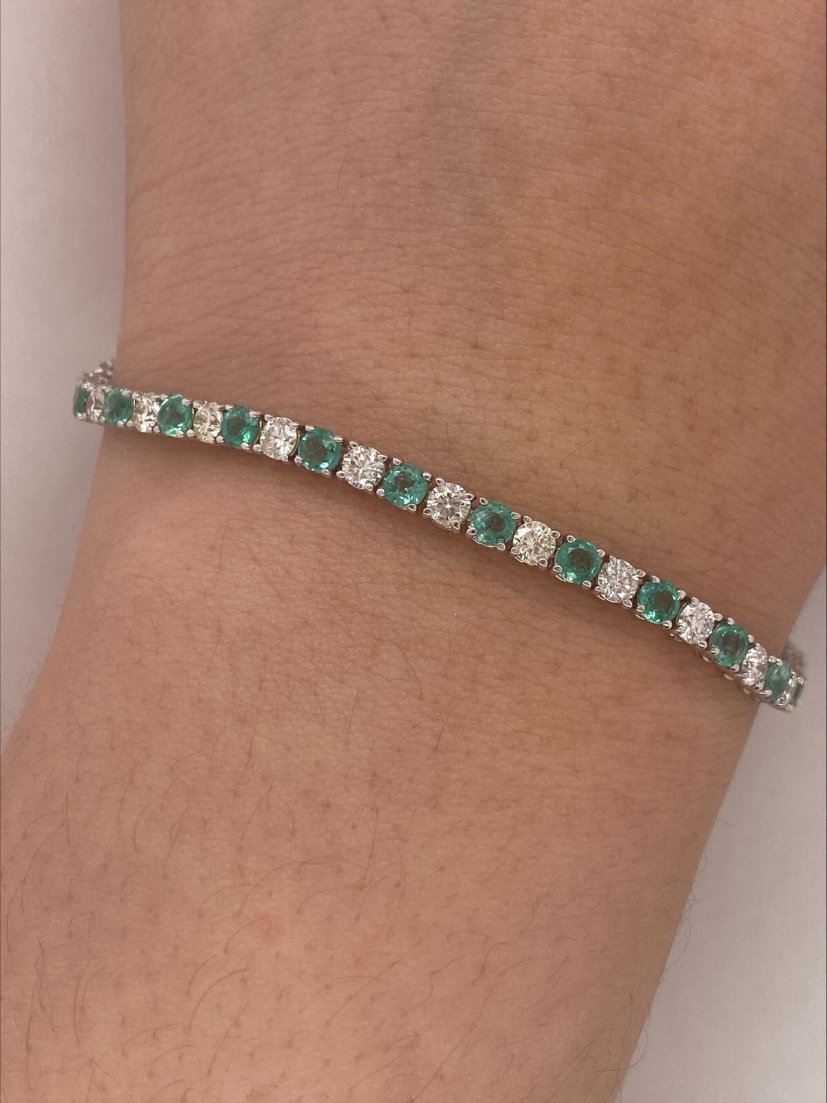 Pre-owned Morris 6.90 Carat Diamond And Emerald Bracelet Si 14k White Gold 7 Inch