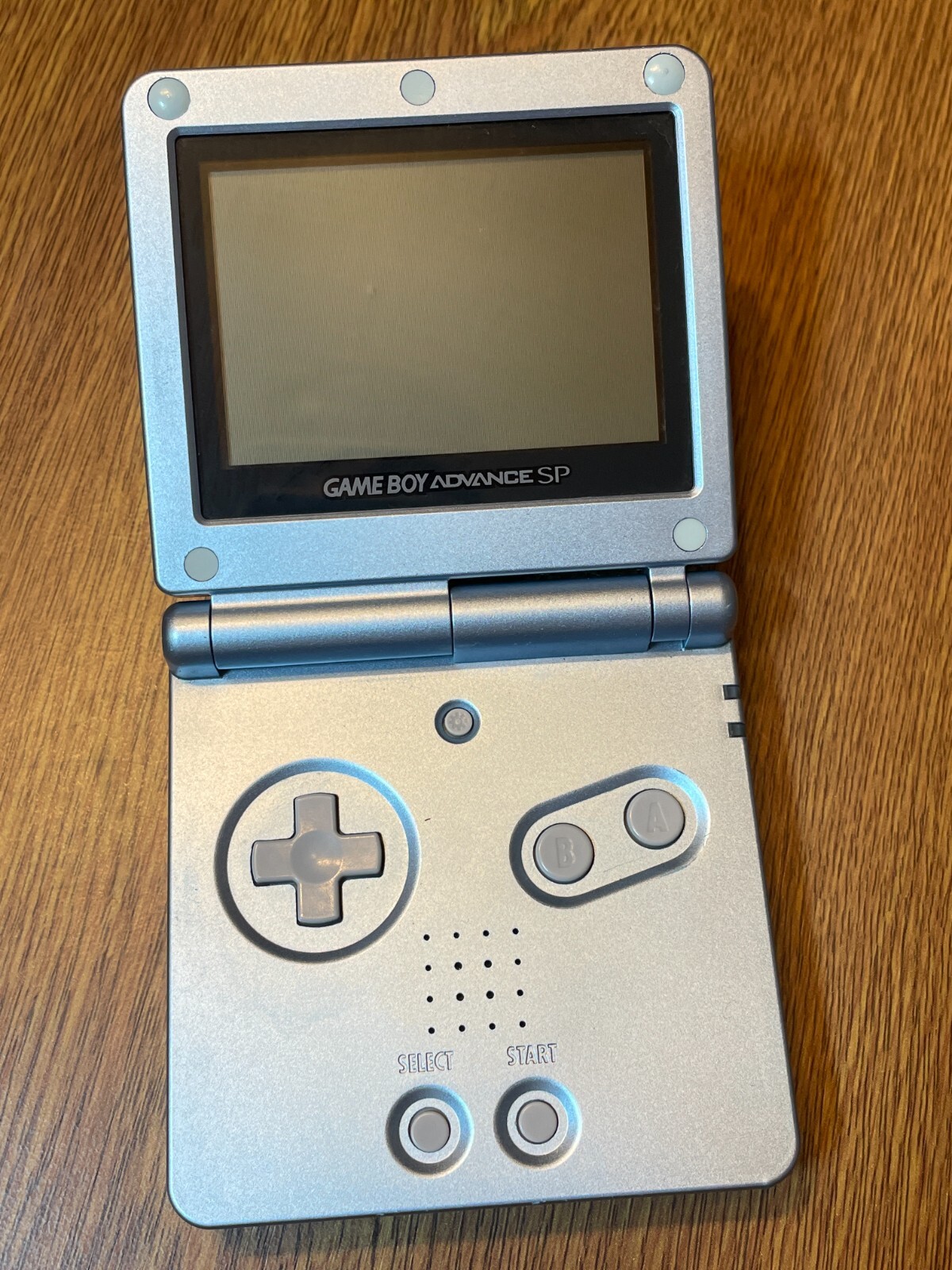 Nintendo Game Boy Advance SP シルバー Nintendo Game Boy Advance SP - Silver | GameStop