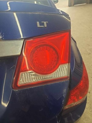 Used Right Tail Light Assembly fits: CHEVY CRUZE 11 12 13 14 15 16 Gate Mounted