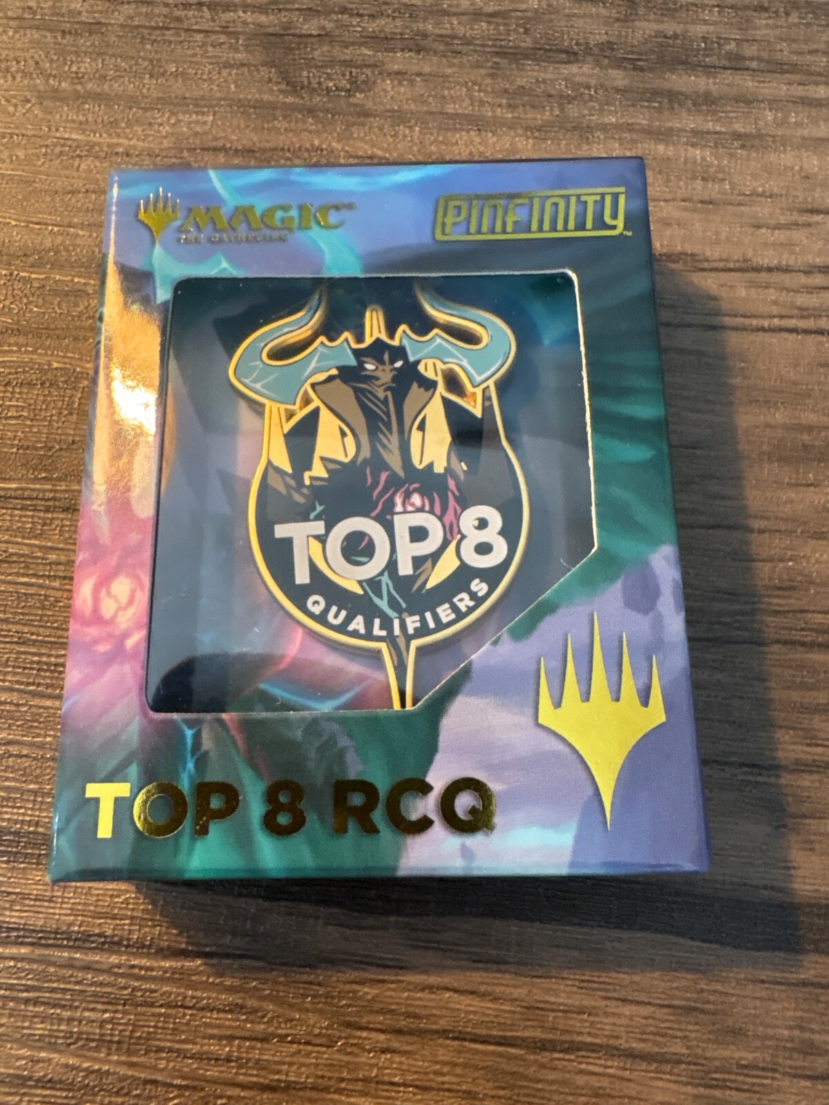 未開封】MTG Pinfinity 再誕世界、エムラクール 大型ピンズ 未