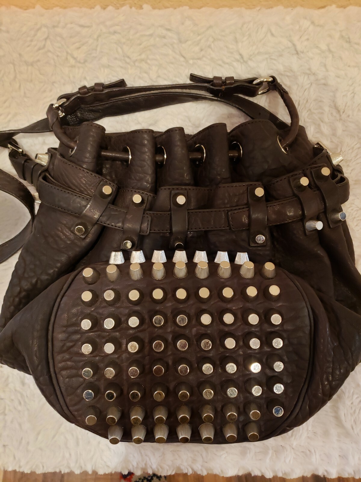 alexander mcqueen bucket bolsas