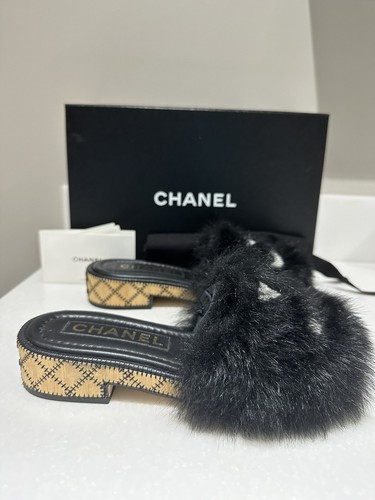 CHANEL ベージュと黒のレザー ミュール 37.5 C / 24CM CHANEL ベージュと黒のレザー ミュール 37.5 C / 24CM CHANEL