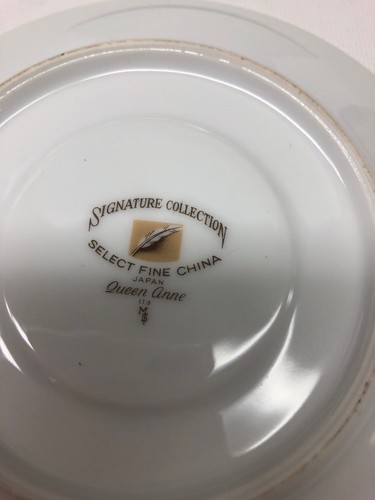 2-SIGNATURE COLLECTION FINE CHINA JAPAN QUEEN ANNE #113 TEA CUP SAUCERS GOLD RIM
