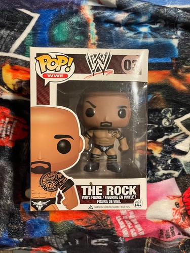 FUNKO POP WWE 03 THE ROCK ザ•ロック Amazon.com: Funko POP WWE : The Rock Action Figure : Sports