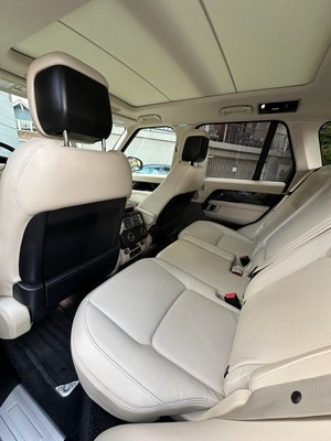 image 11 of interior