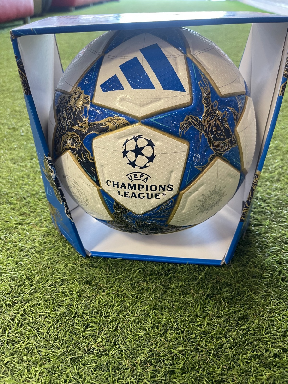 サッカーボール adidas Champions League PRO MATCHBALL Adidas UEFA Champions League Pro Match Ball Soccer IS7438 White