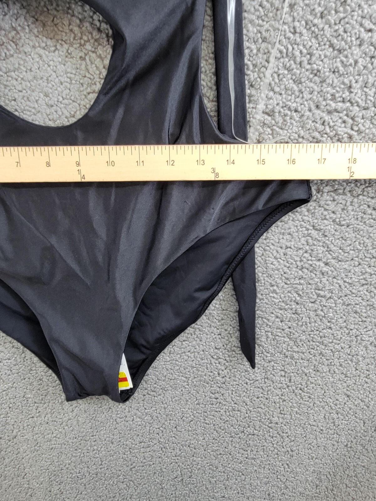 Red Carter Shine Solids Cutout Skimpy Fit One-Piece Swimsuit Women's XL Black - Picture 6 of 14