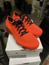 vapormax clot bright crimson